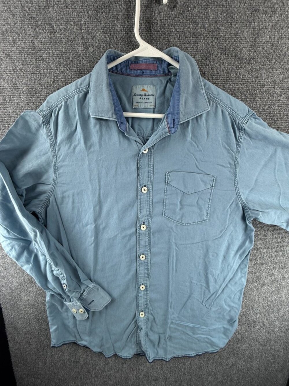 Tommy Bahama Button-Down Medium Island Crafted Tencel Cotton Blue Hawaiian Mens